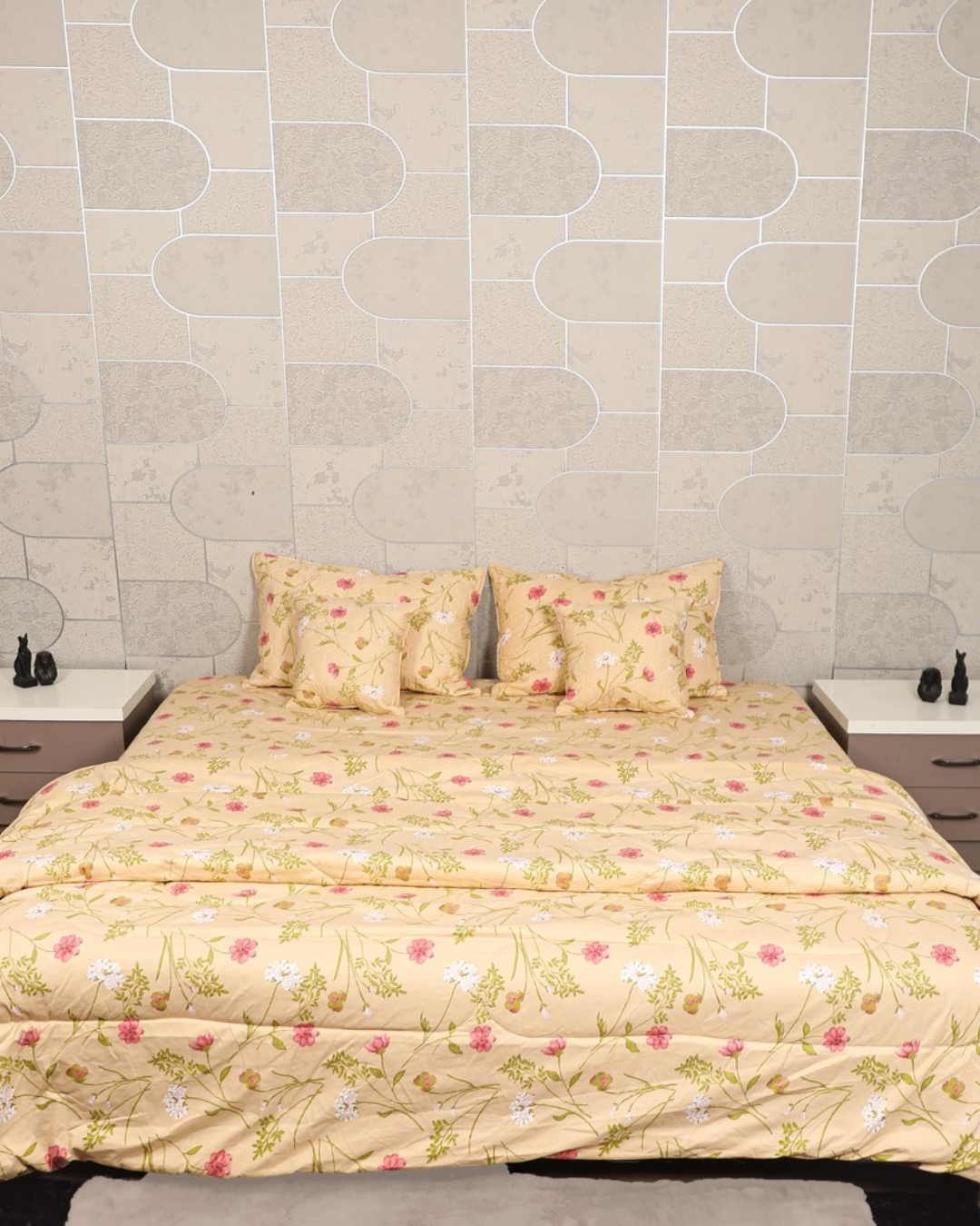 MARIGOLD - 6 Pc Bedset | Bedsheet, Comforter, Pillow Cover & Cushions (Cream Floral)