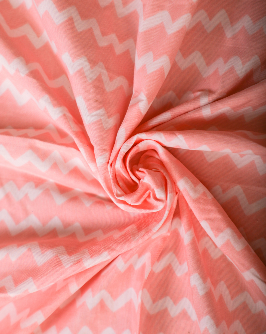 Anthurium- SINGLE BED SHEET WITH QUILTED PILLOW COVER (Pink)