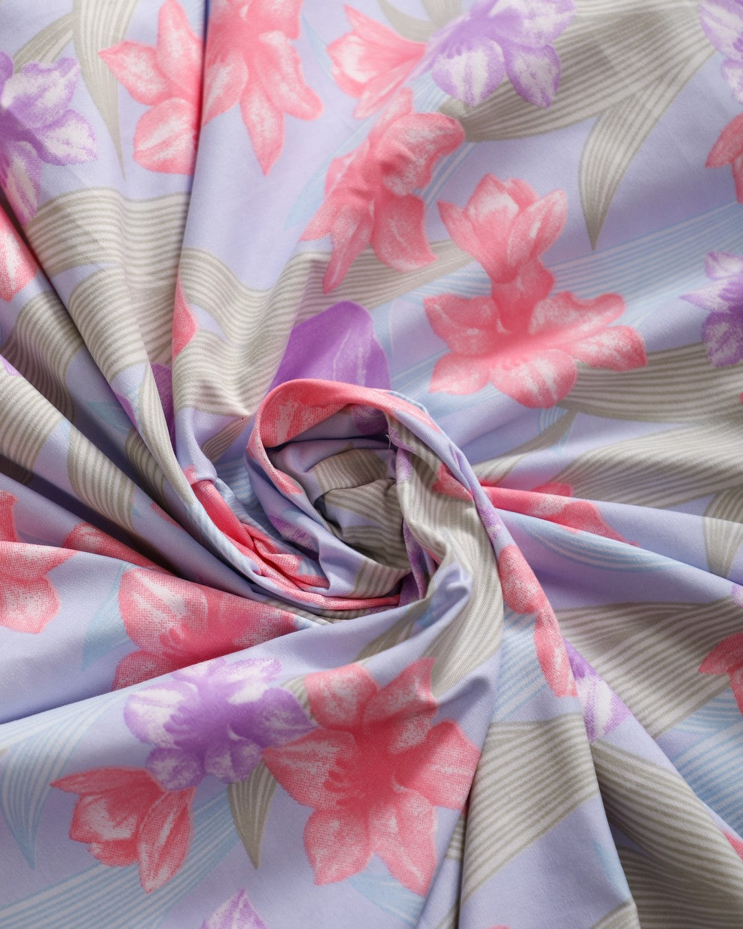 Anthurium Lavender King Size Bedsheet Set with Quilted Designer Pillow Covers – Ultra-Soft, Breathable, and Luxury Bedding for All Seasons