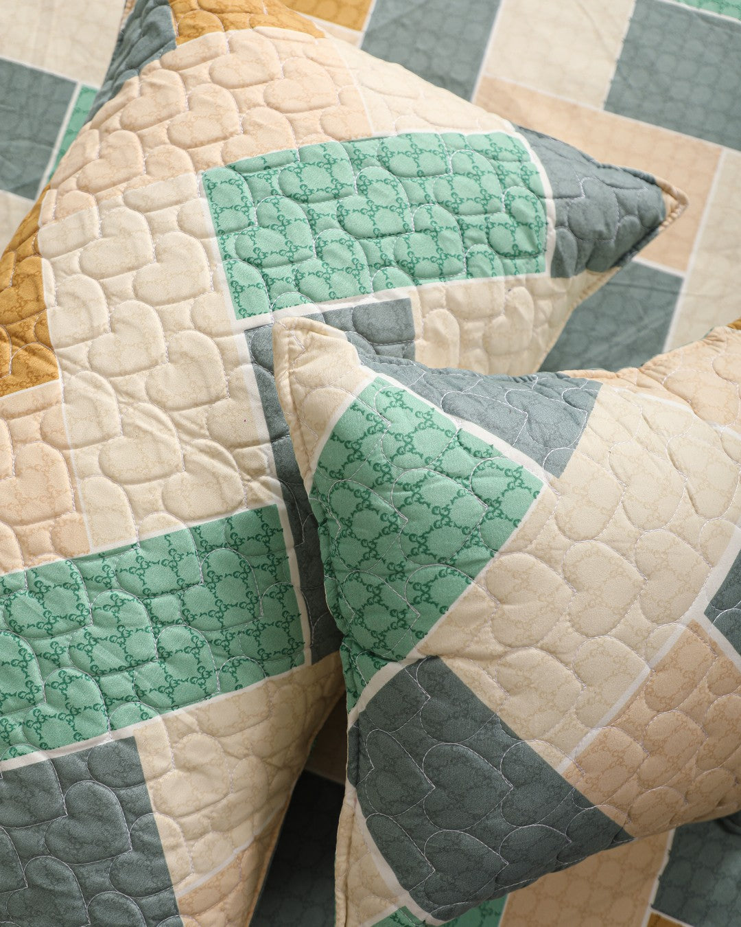Baby Breath - KING SIZE 5PCS BEDSET (Geometric Pattren)