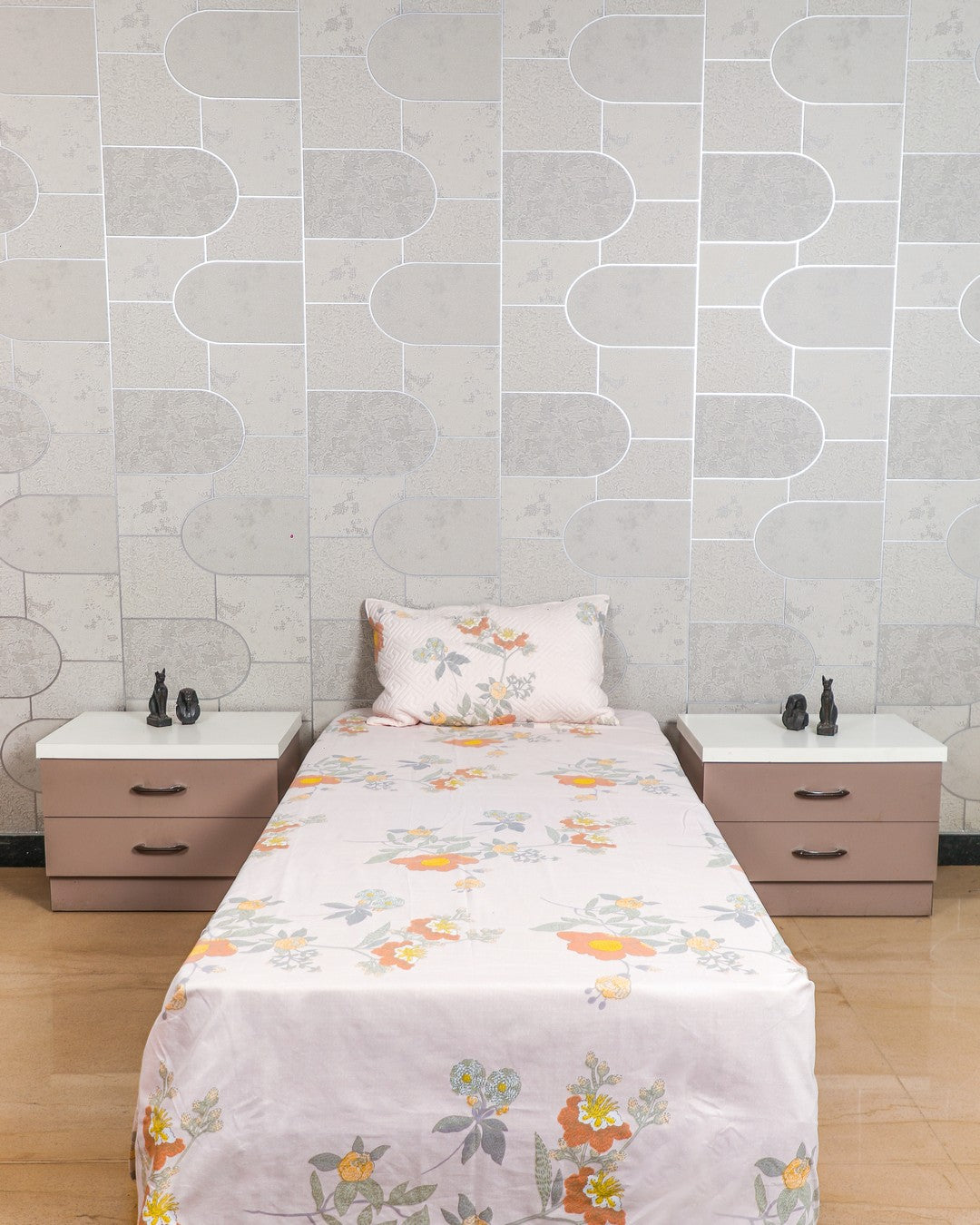 Anthurium - SINGLE BEDSHEET WITH QUILTED PILLOW COVER (Lavender)