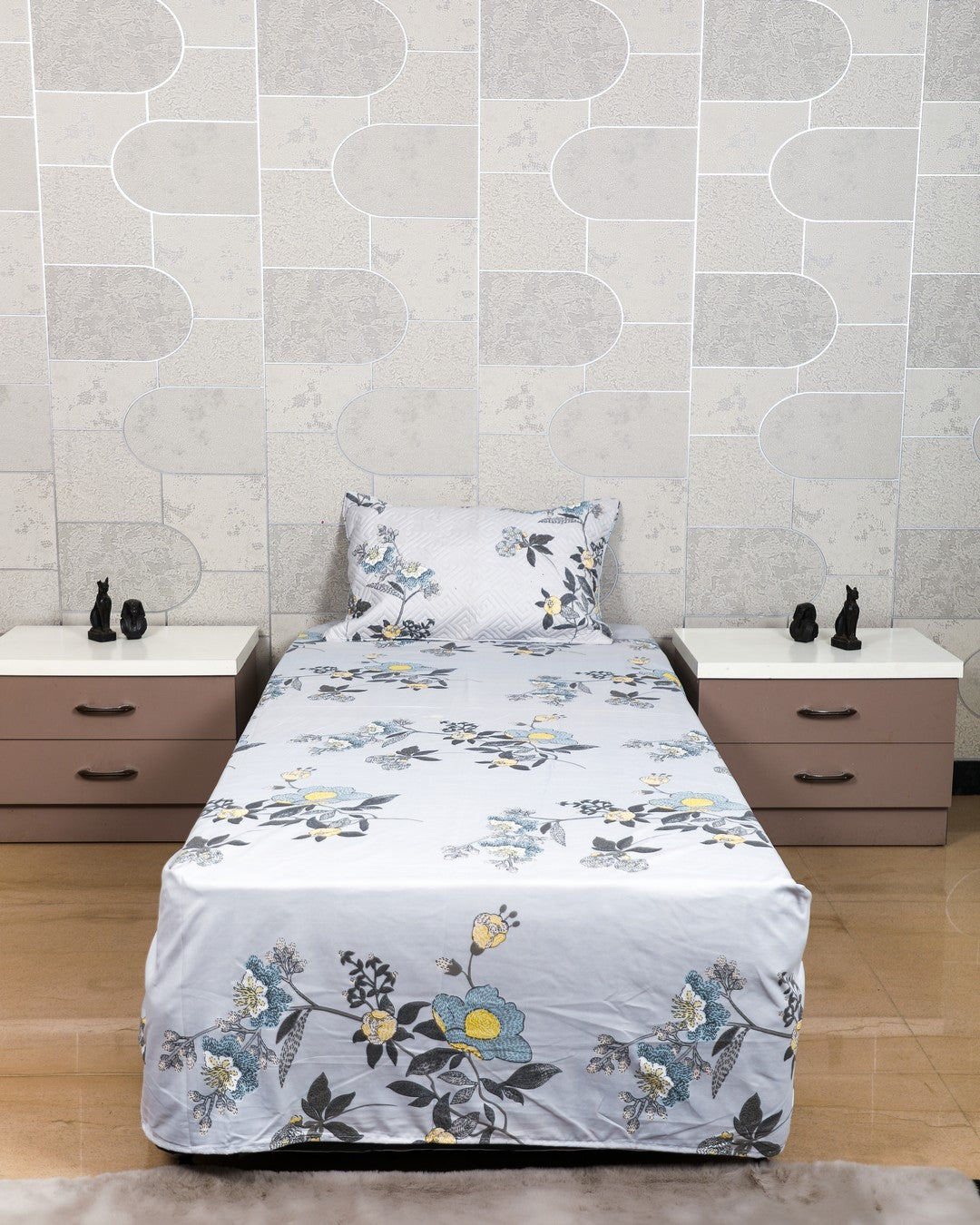 Anthurium - SINGLE BEDSHEET WITH QUILTED PILLOW COVER (Gray Floral)