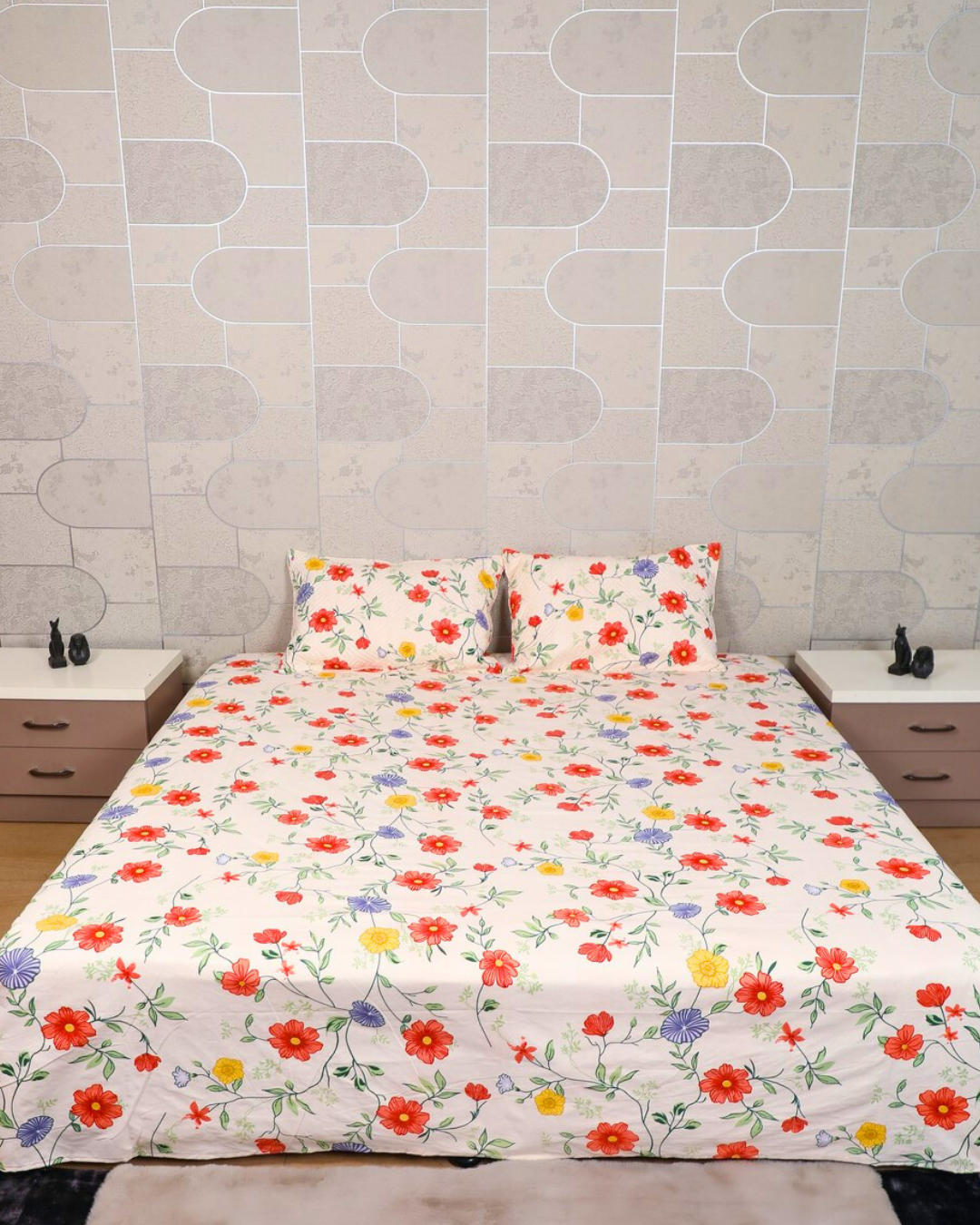 Anthurium Multi-Floral King Size Bedsheet Set with Quilted Designer Pillow Covers – Premium Cotton, Soft, Breathable & Luxury Bedding for All Seasons