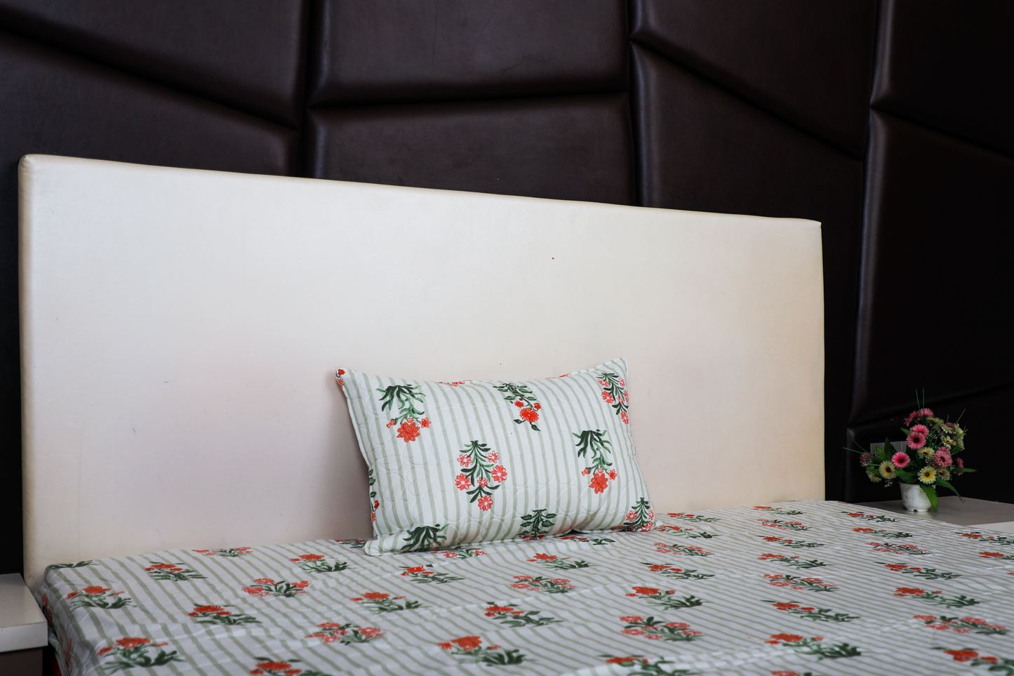 Velcro - FITTED SINGLE BEDSHEET (Lining Green)