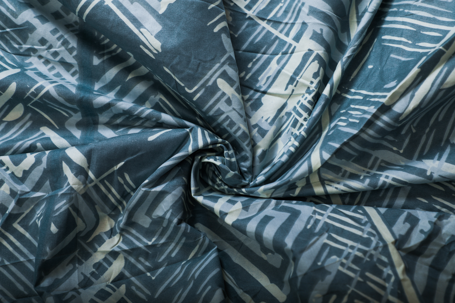 Anthurium - DOUBLE BED BEDSHEET WITH QUILTED PILLOW COVER (Turquoise Blue)