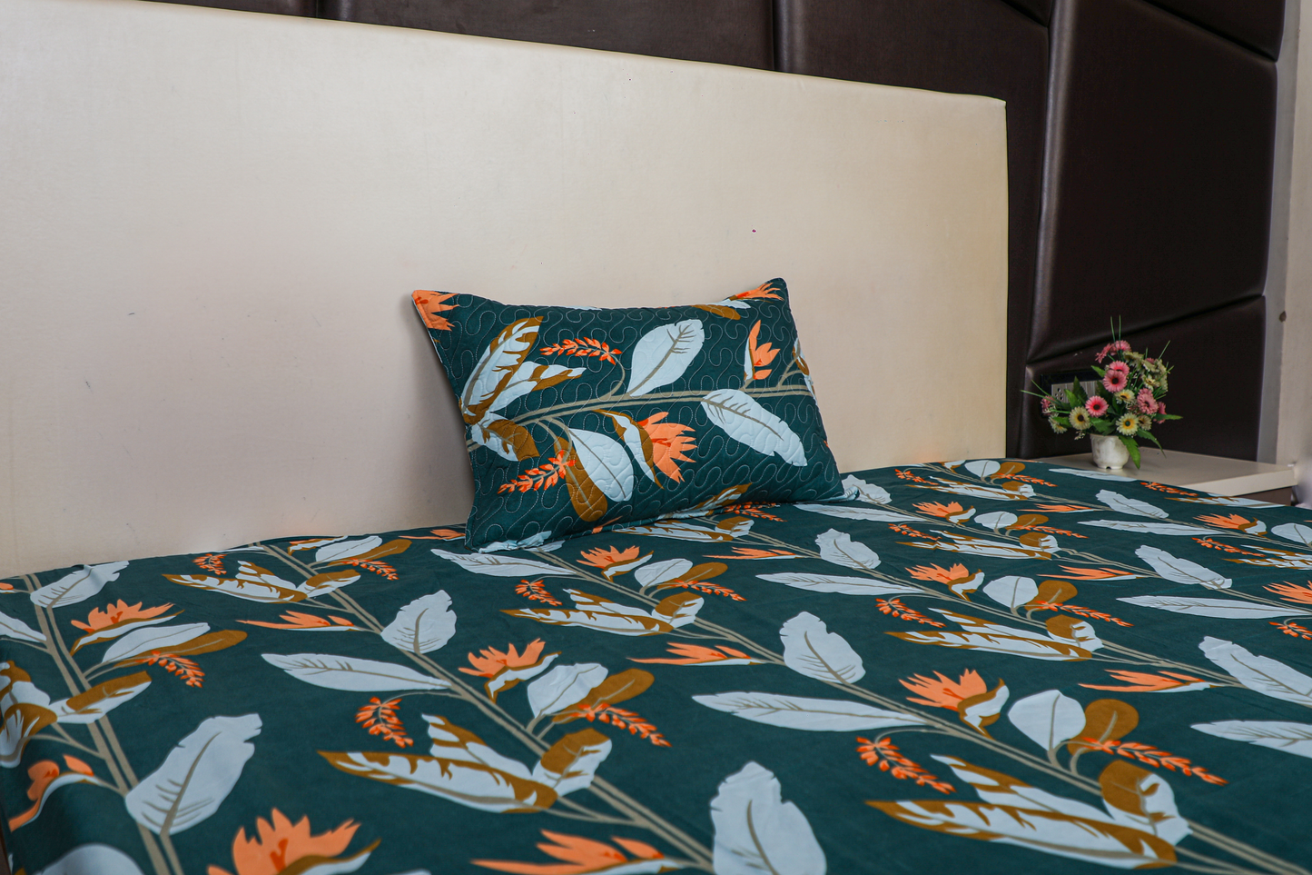 Velcro - FITTED SINGLE BEDSHEET (Dark Green)