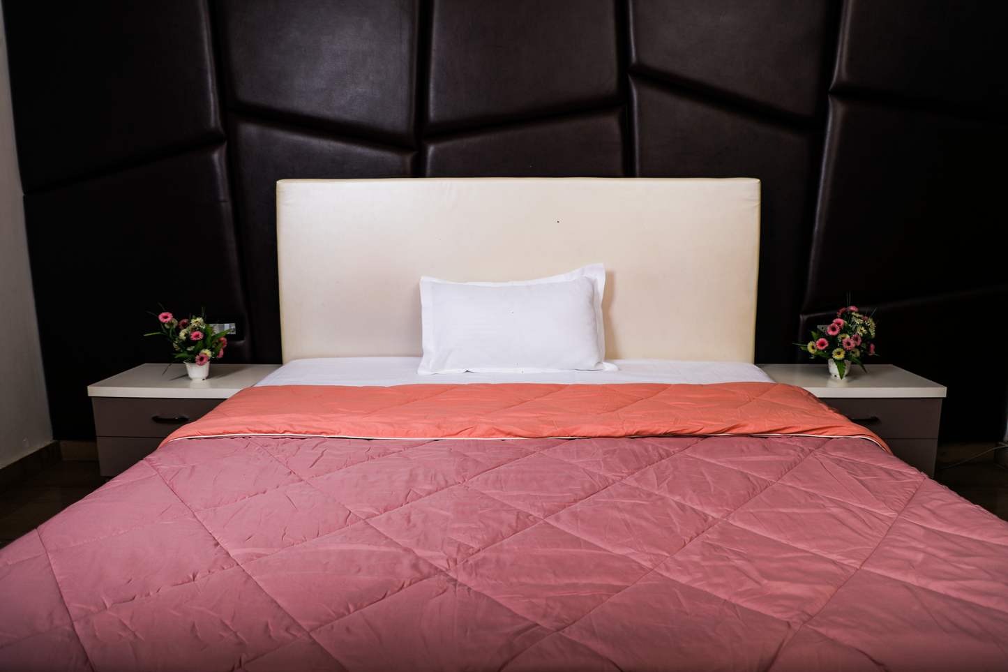 Fountain Grasses - SINGLE BED REVERSIBLE COMFORTER (Pink)