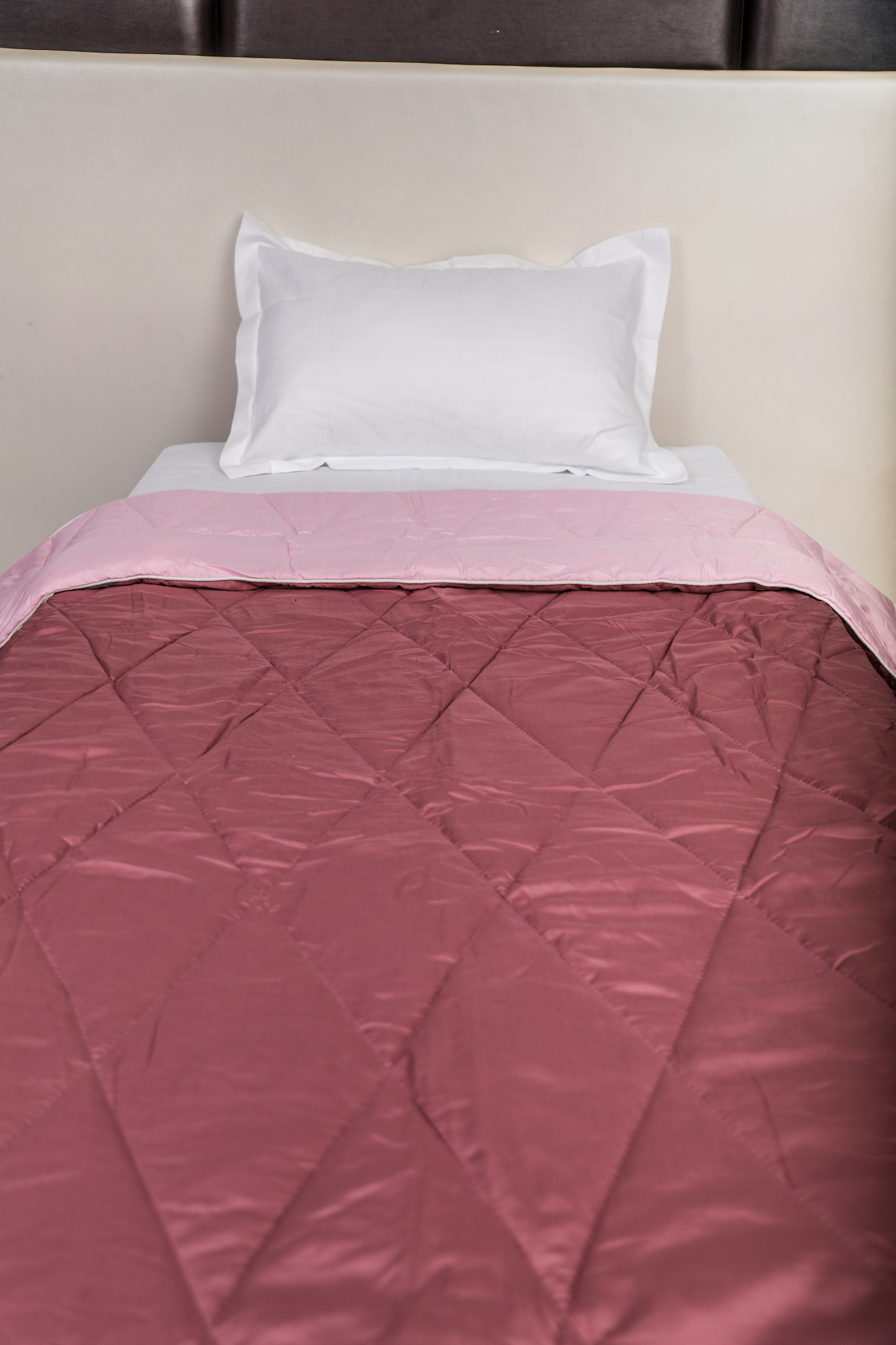 Fountain Grasses - SINGLE BED REVERSIBLE COMFORTER (Mauve Pink)