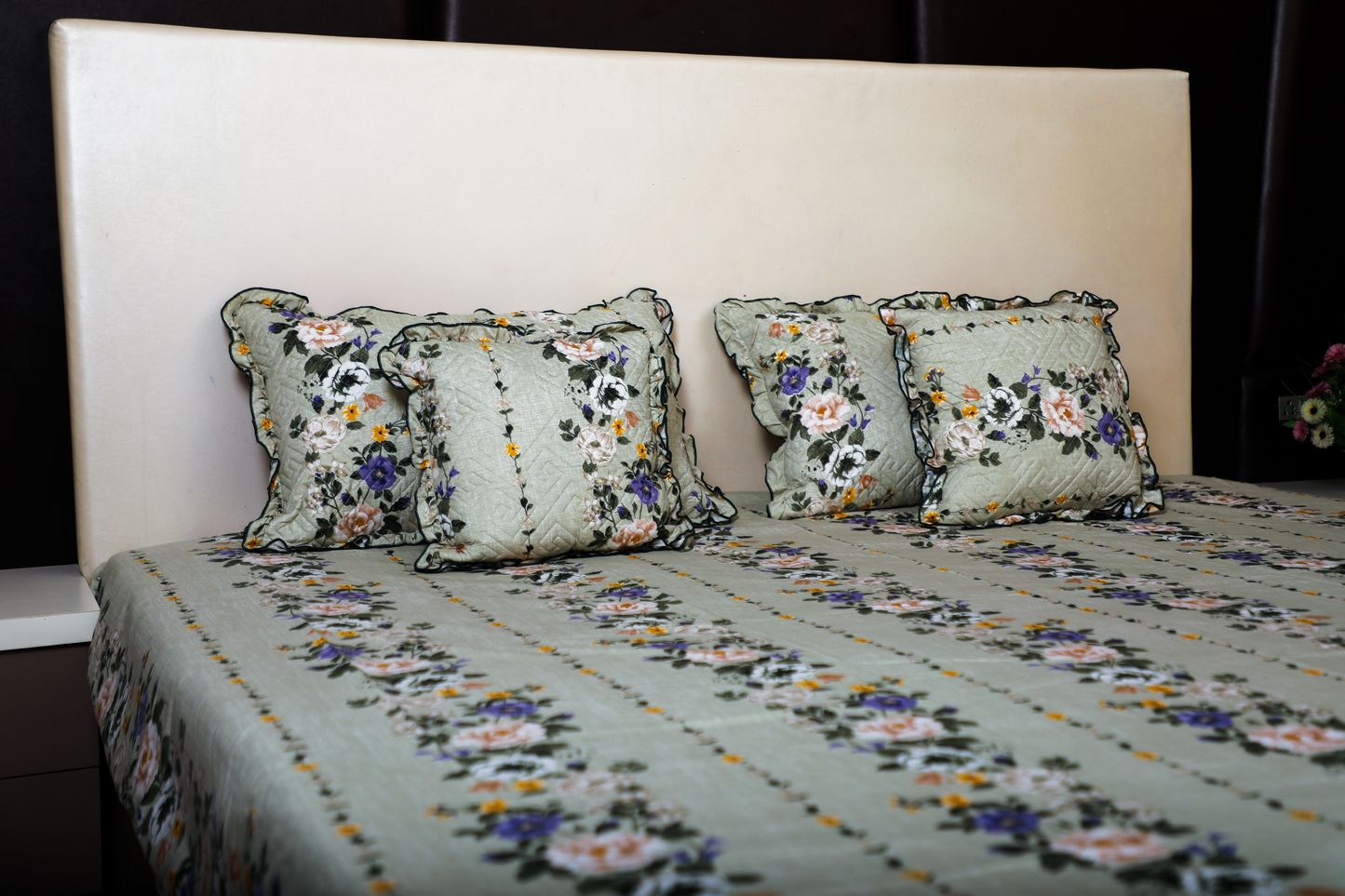 BABY BREATH - 5 Pc Bedset | Bedsheet, Pillow Cover & Cushions (Green Floral)