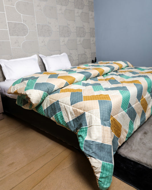 Fountain Grasses - DOUBLE BED REVERSIBLE COMFORTER (Geometric print)