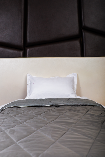 Fountain Grasses - SINGLE BED REVERSIBLE COMFORTER (Grey)