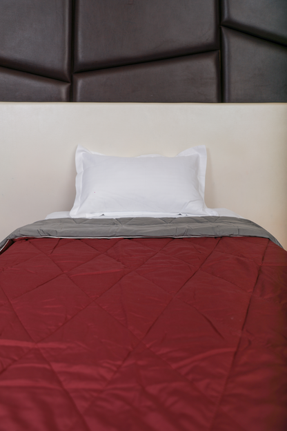 Fountain Grasses - SINGLE BED REVERSIBLE COMFORTER (Maroon Grey)