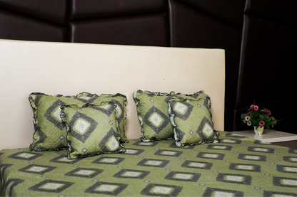 BABY BREATH - 5 Pc Bedset | Bedsheet, Pillow Cover & Cushions (Rhombus)