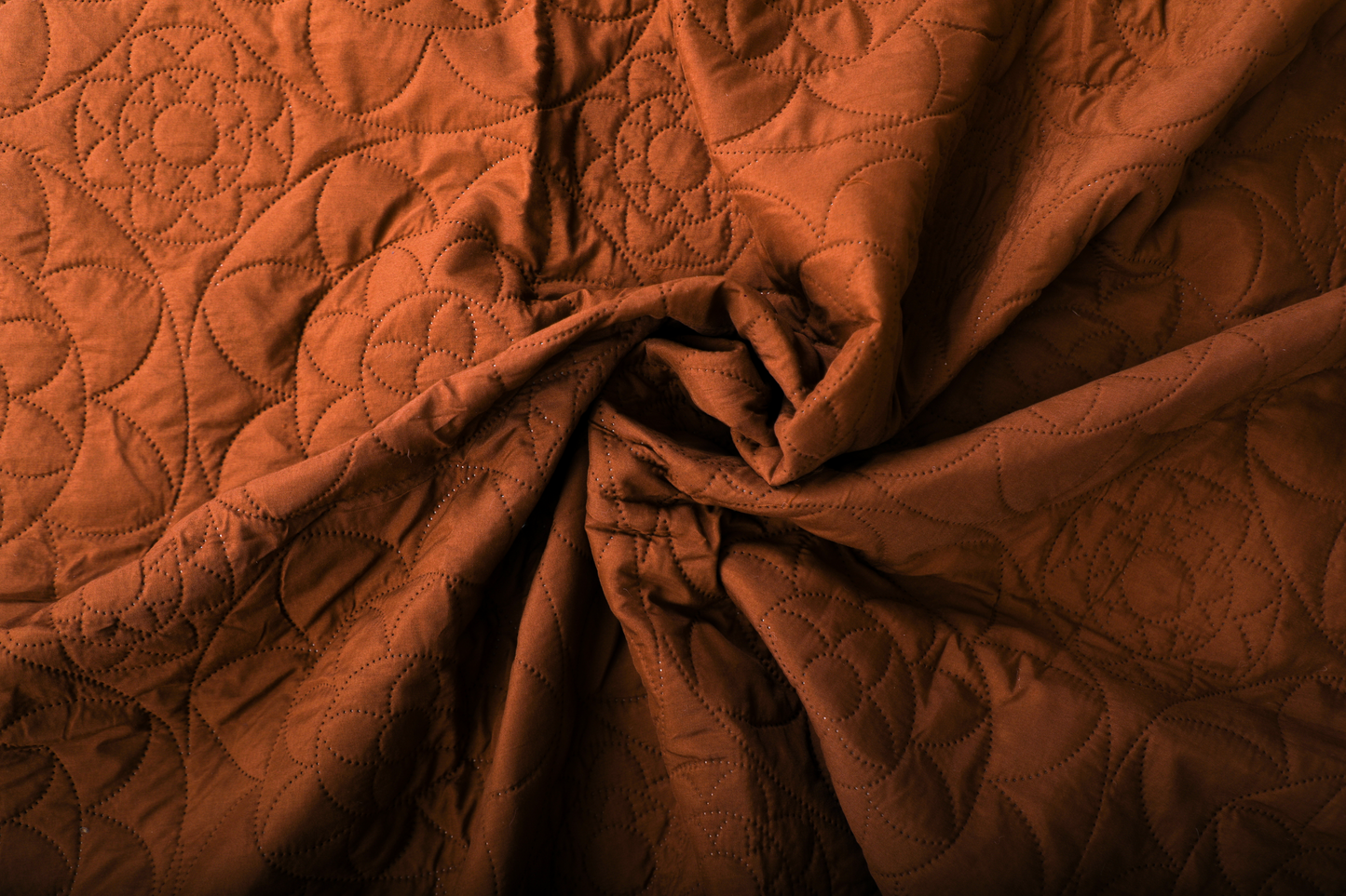 Beauty Bush Light Brown – Premium Quilted Bedspread for Elegant Bedrooms