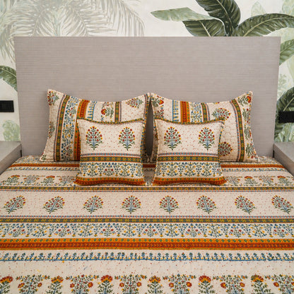 heritage stripes cotton feel bedsheet close up striped fabric 180 GSM soft breathable with quilted pillow cover and cushion stitching detail